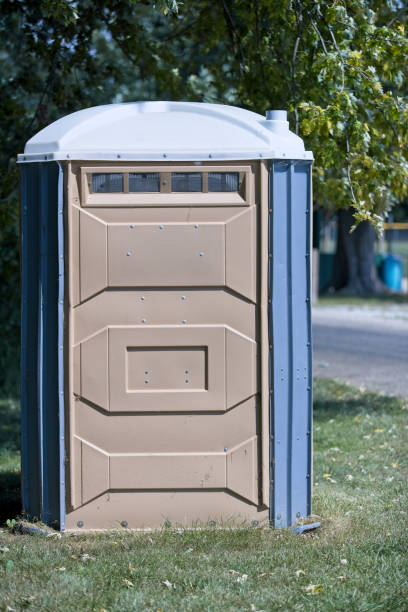 Portable Toilet Options We Offer in Crane, MO