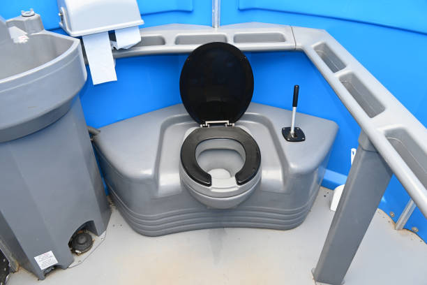 Best Portable restroom trailer rental  in Crane, MO